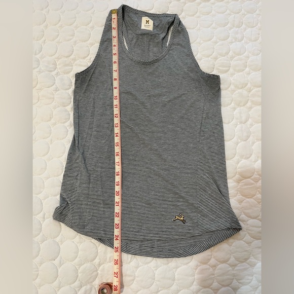 Tracksmith Horizon Tank - Picture 2 of 8